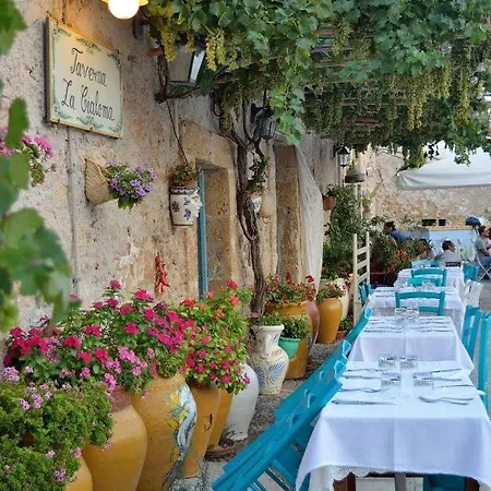 Willa Colapesce Marzamemi